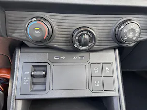 Toyota Hilux Double Cab.-Pick-up 2.8 D-4D MHEV 204 Active