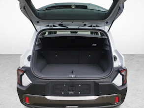 https://vehicle.imgix.net/4301229/7ef3fbf0-e189-4748-b9b4-92b360ad79a7.jpg
