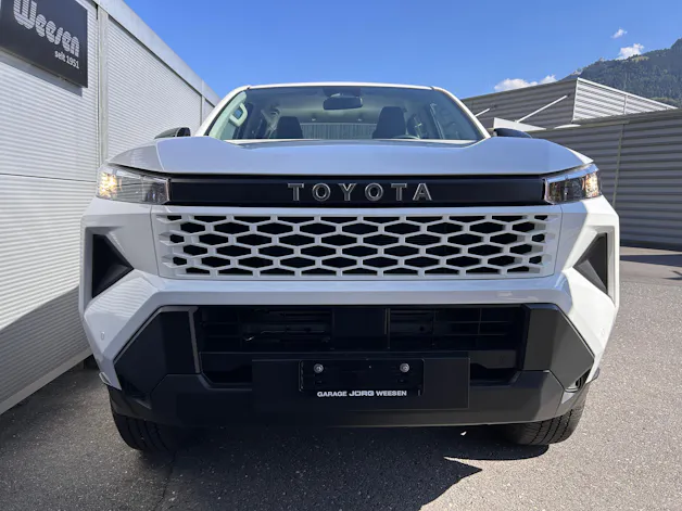 Toyota Hilux Double Cab.-Pick-up 2.8 D-4D MHEV 204 Active