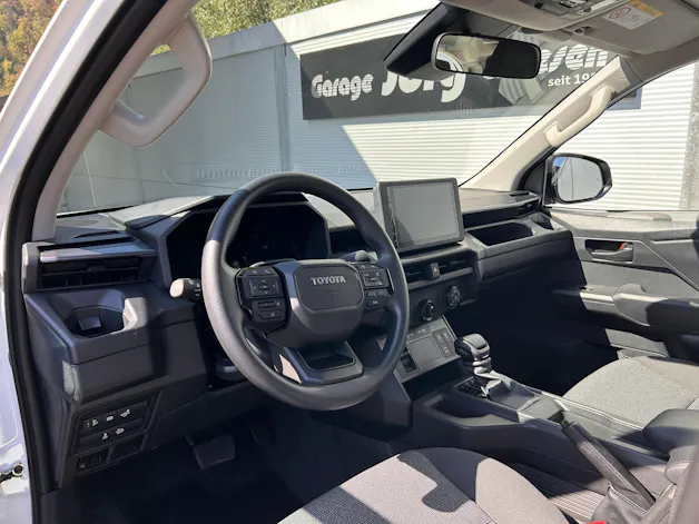 Toyota Hilux Double Cab.-Pick-up 2.8 D-4D MHEV 204 Active