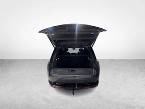 https://vehicle.imgix.net/4301268/f648cd31-2544-4705-a78b-0aec3a399c42.jpg