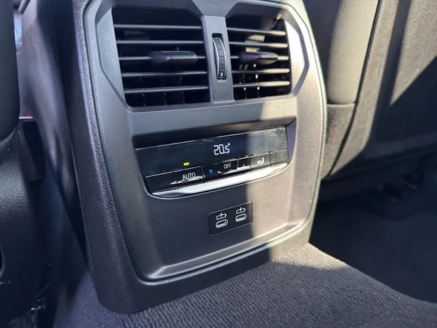 BMW 320d xDrive SAG