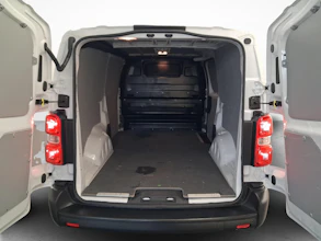 https://vehicle.imgix.net/4301321/86af4891-3bb5-4d97-8c69-da12bdec07cc.jpg