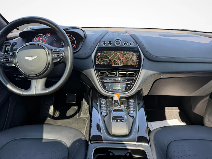 Fahrzeugbild ASTON MARTIN DBX