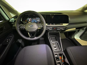 https://vehicle.imgix.net/4301386/3a79fb58-1b4d-4471-aa36-ea167fffa6bb.jpg