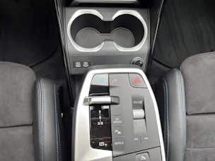 BMW iX1 30 xDrive M Sportpaket Pro