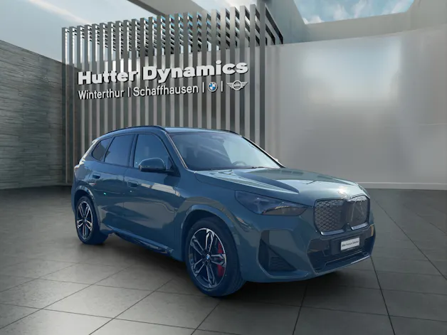 BMW iX1 30 xDrive M Sportpaket Pro