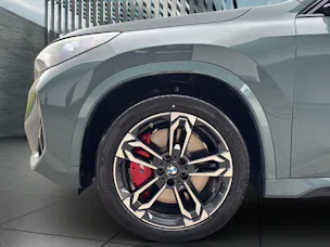 BMW iX1 30 xDrive M Sportpaket Pro
