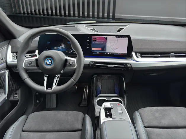 BMW iX1 30 xDrive M Sportpaket Pro