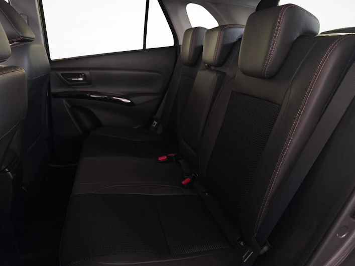 Fahrzeugbild SUZUKI S-CROSS