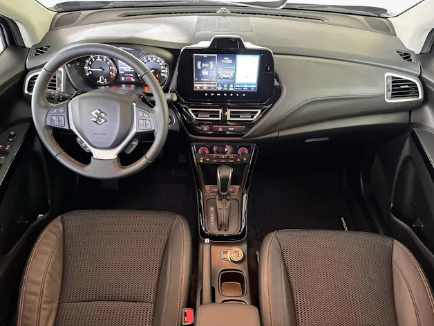 Suzuki S-Cross 1.4 T Black Edition Top Hybrid 4x4