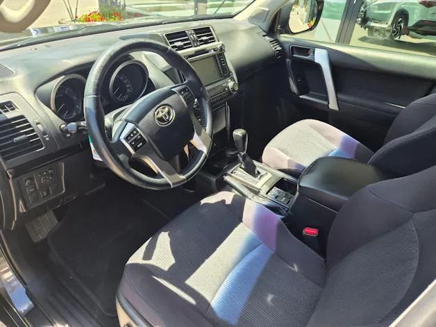 Toyota Land Cruiser 2.8 D Linea Luna