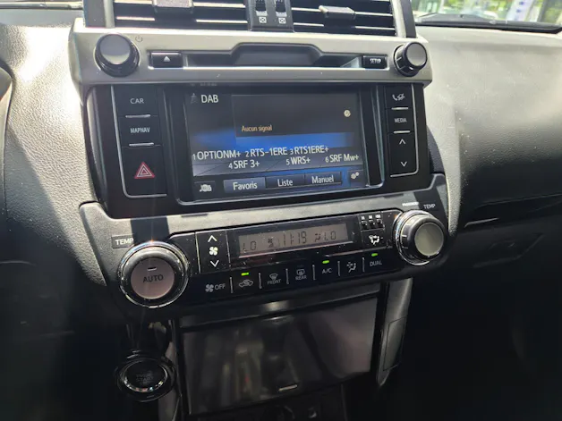 Toyota Land Cruiser 2.8 D Linea Luna