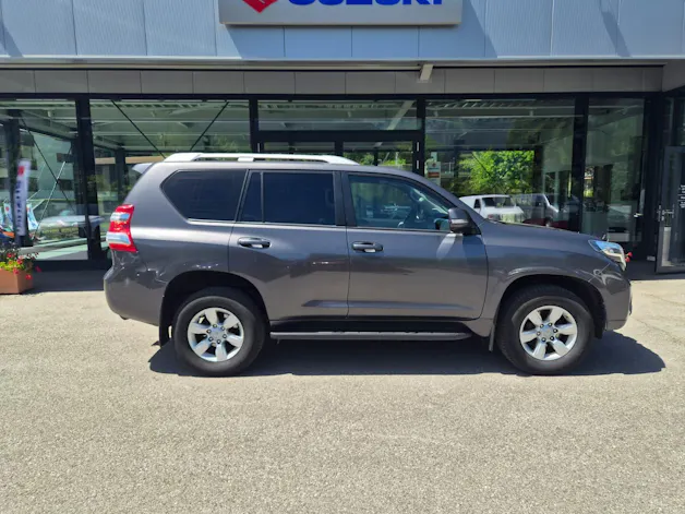 Toyota Land Cruiser 2.8 D Linea Luna
