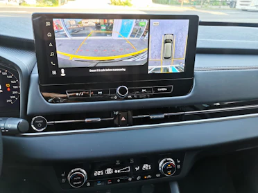 MITSUBISHI OUTLANDER 17
