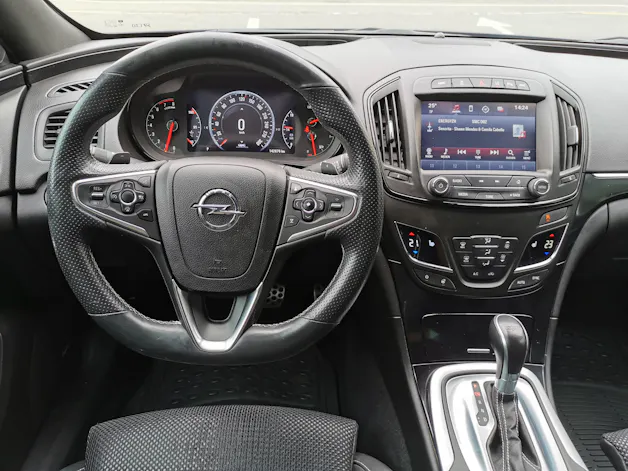 Opel Insignia 2.8 V6 T 4x4 OPC