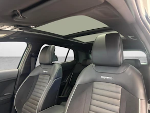 https://vehicle.imgix.net/4301470/8654ceed-1ab8-460a-90ed-548895142fc2.jpg