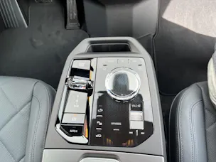 BMW iX xDrive60