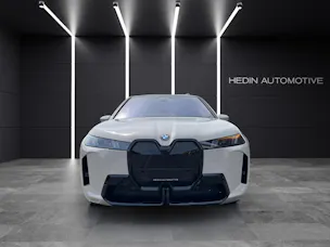 BMW iX xDrive60