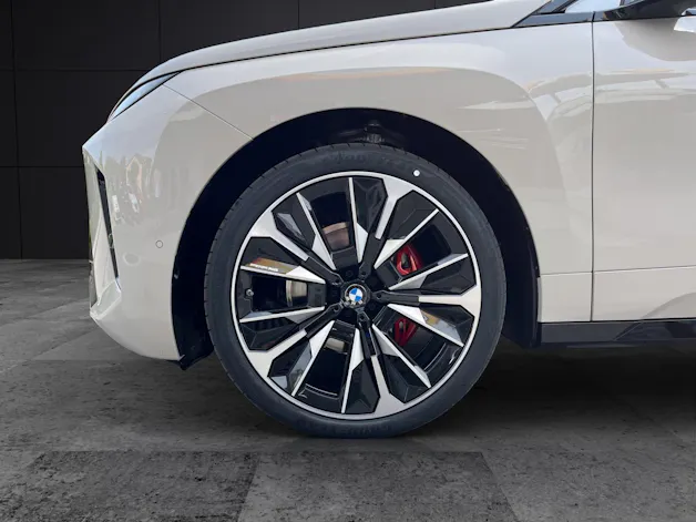 BMW iX xDrive60