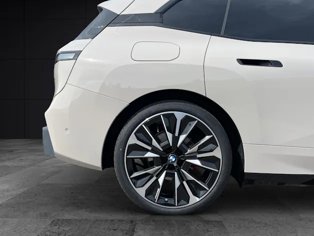 BMW iX xDrive60