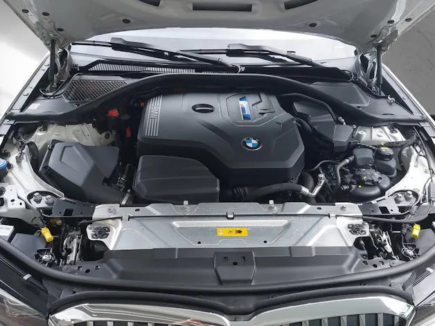 BMW 330e xDrive