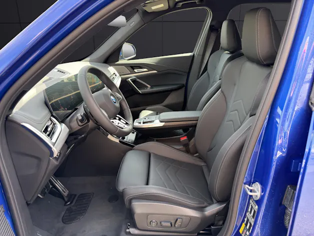 BMW X1 25e xDrive paddles