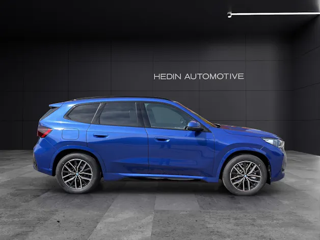 BMW X1 25e xDrive paddles