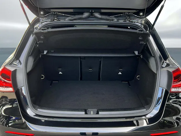 Mercedes-Benz A 250 AMG Line 4m