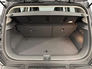 https://vehicle.imgix.net/4301558/0acdc8ac-f142-4310-8146-d2ea79cf57af.jpg