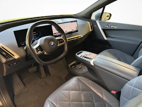 https://vehicle.imgix.net/4301622/2fb51ed5-cc3c-46be-906f-760f42cd6c19.jpg