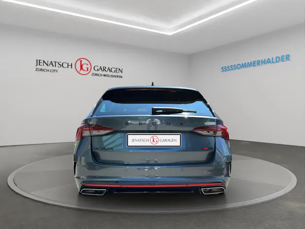 Škoda Octavia Combi 2.0 TSI RS DSG