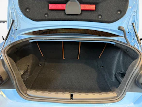 https://vehicle.imgix.net/4301705/9f3b5cf2-0eb1-4764-b534-c16f9be43427.jpg