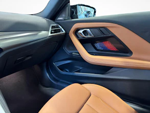 https://vehicle.imgix.net/4301705/f905667f-0718-41e4-a89f-9c93a4b62d8d.jpg