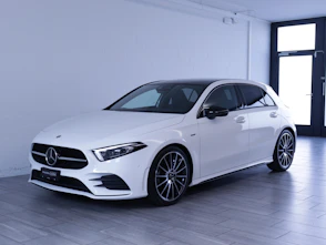 Fahrzeugbild MERCEDES-BENZ A 180 Night Star AMG Line