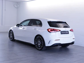 Fahrzeugbild MERCEDES-BENZ A 180 Night Star AMG Line