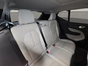 Volvo XC40 2.0 B4 MH Ultra Dark