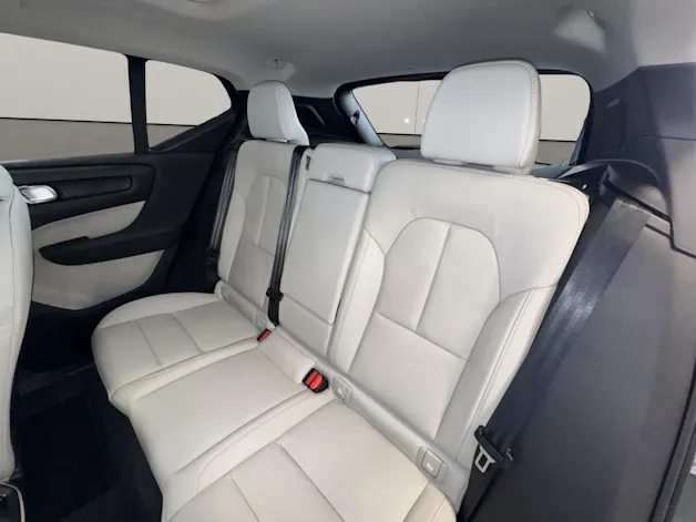 Volvo XC40 2.0 B4 MH Ultra Dark