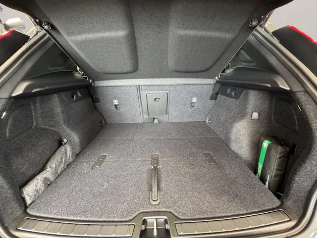 Volvo XC40 2.0 B4 MH Ultra Dark