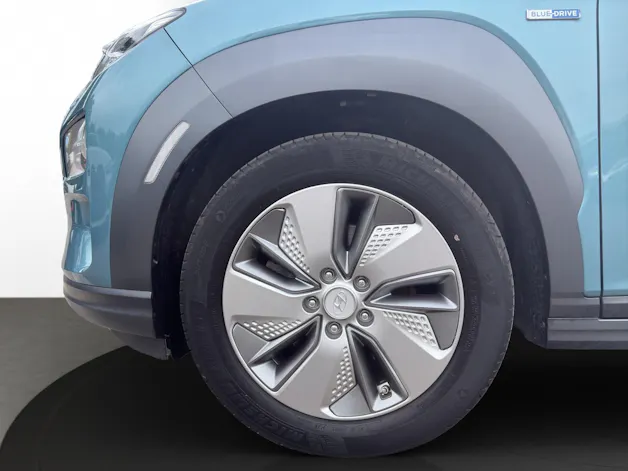 Hyundai Kona EV Amplia