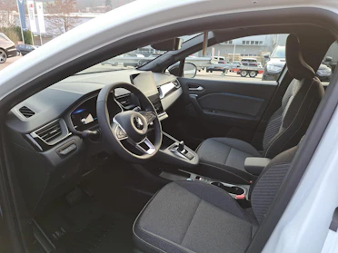 MITSUBISHI GRANDIS 18