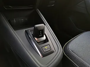 Mitsubishi Grandis 1.8 HEV Intense