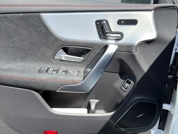 Mercedes-Benz CLA 35 AMG 4Matic 8G-DCT