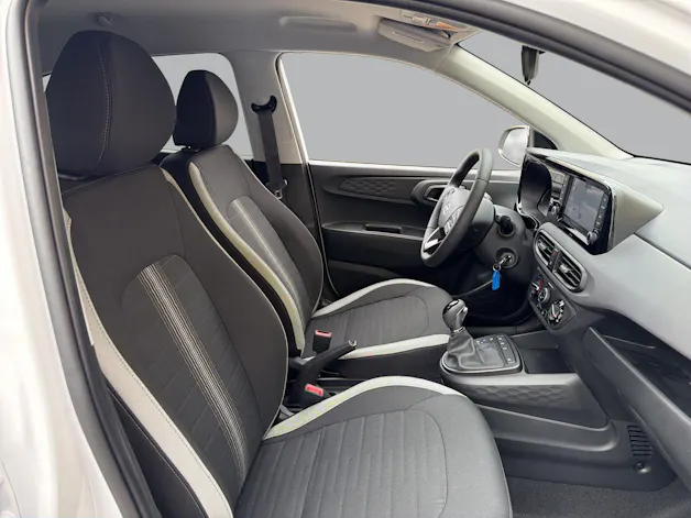 Hyundai i10 1.2 Amplia Aut.