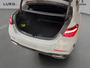 Mercedes-Benz C 300 d 4M - AMG / DISTRONIC / 360 Grad Kamera / Panorama-Dach