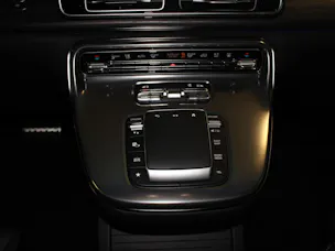 Mercedes-Benz V 300 d Swiss Edition 4MATIC