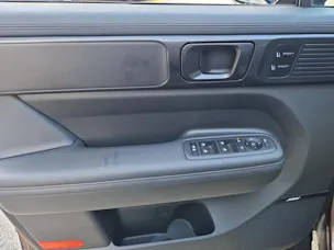 Hyundai Santa Fe 1.6 T-GDi PHEV Calligraphy 4WD Automatic