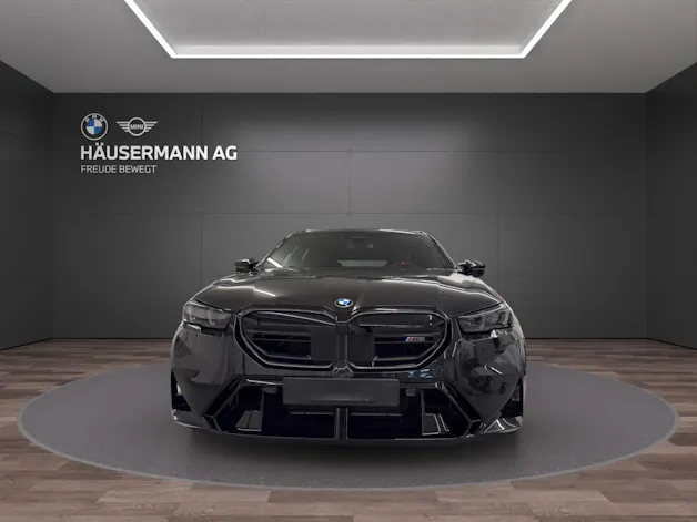 BMW M5 xDrive Touring