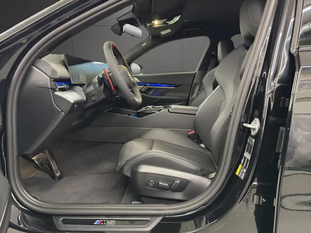 BMW M5 xDrive Touring