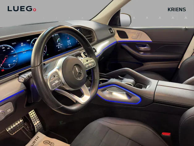 Mercedes-Benz GLE 300 d 4M - AMG / DISTRONIC / 360 Grad Kamera / Panorama-Dach